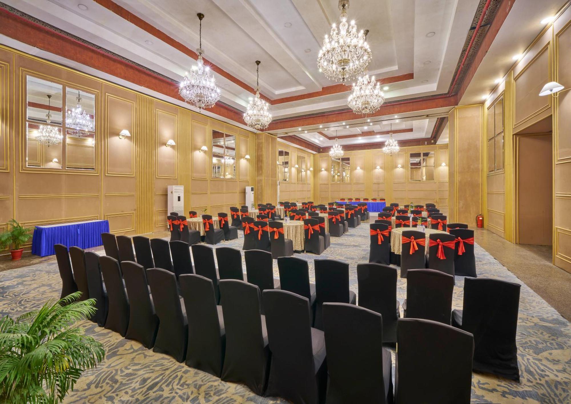 Hotel Hindusthan International, Bhubaneswar Exterior foto